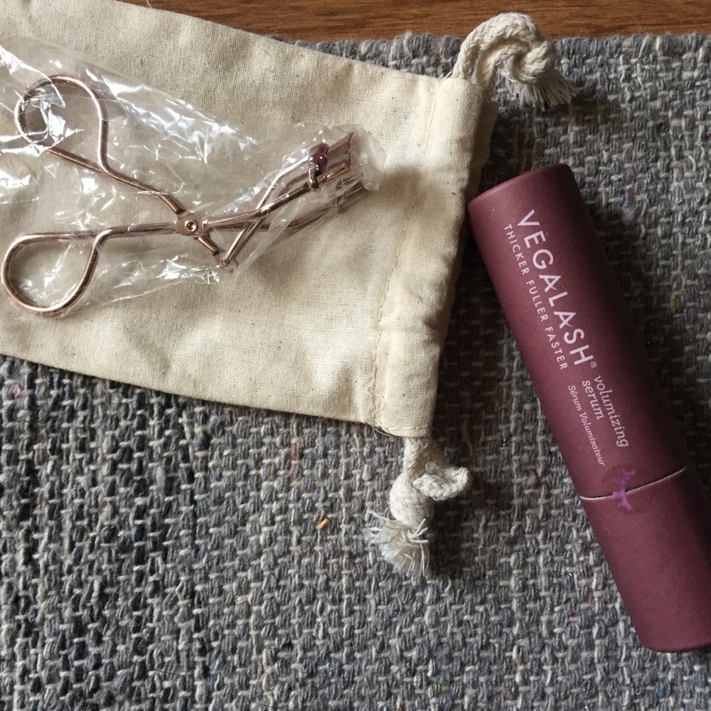 Vegamour Vegalash Serum and Eyelash Curler